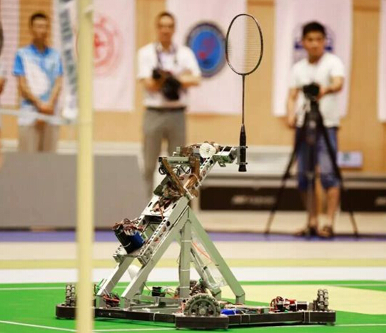 九游体育平台官方网站全向轮助阵全国大学生机器人赛-2.jpg